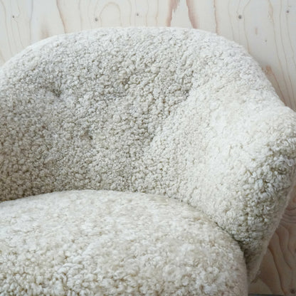 Ingeborg Lounge Chair by Audo Copenhagen - Dark Stained Oak / Sheepskin Moonlight Ingeborg