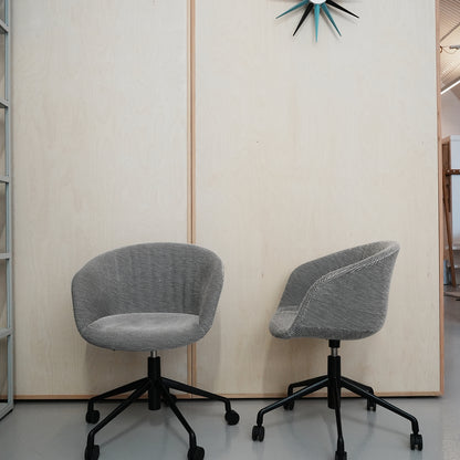 About A Chair AAC 53 Soft / Dot 1682 / Black Aluminium Base / Ex-Display
