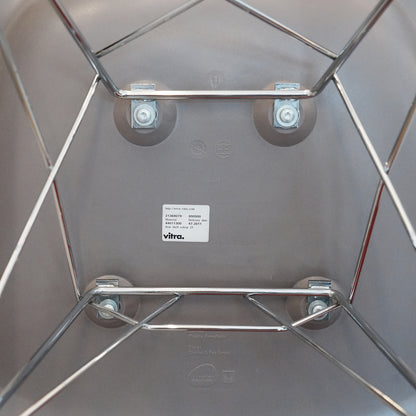 임스 RAR 플라스틱 안락 의자 RE