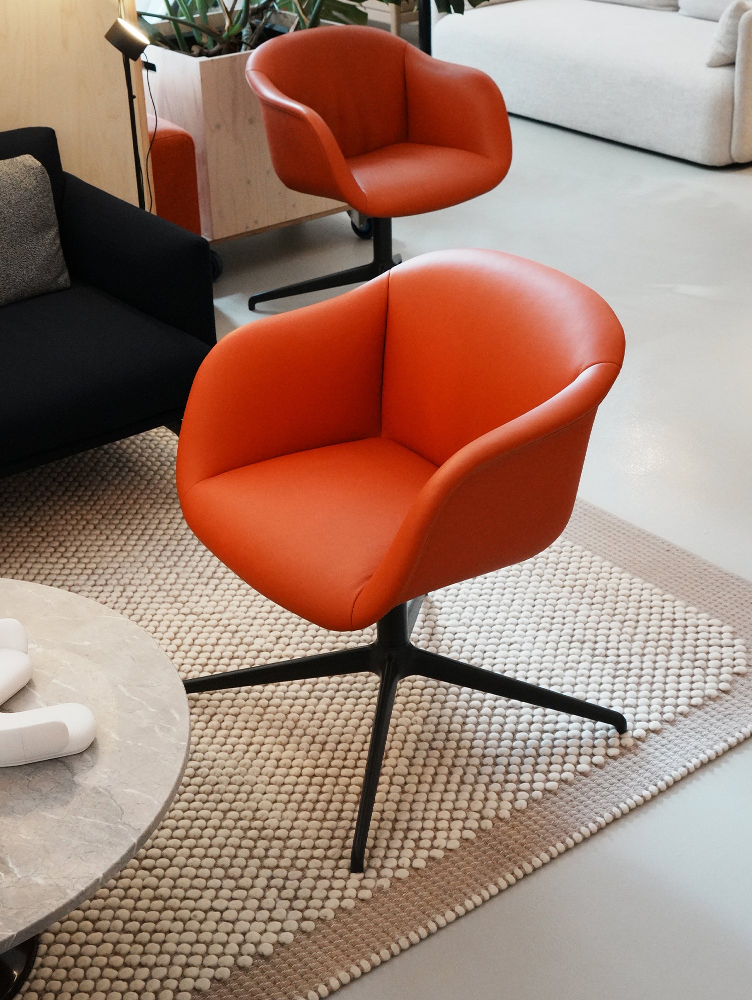 Fiber Soft Armchair / Anthracite Swivel Base / Easy Leather / Redorange 245 by Muuto