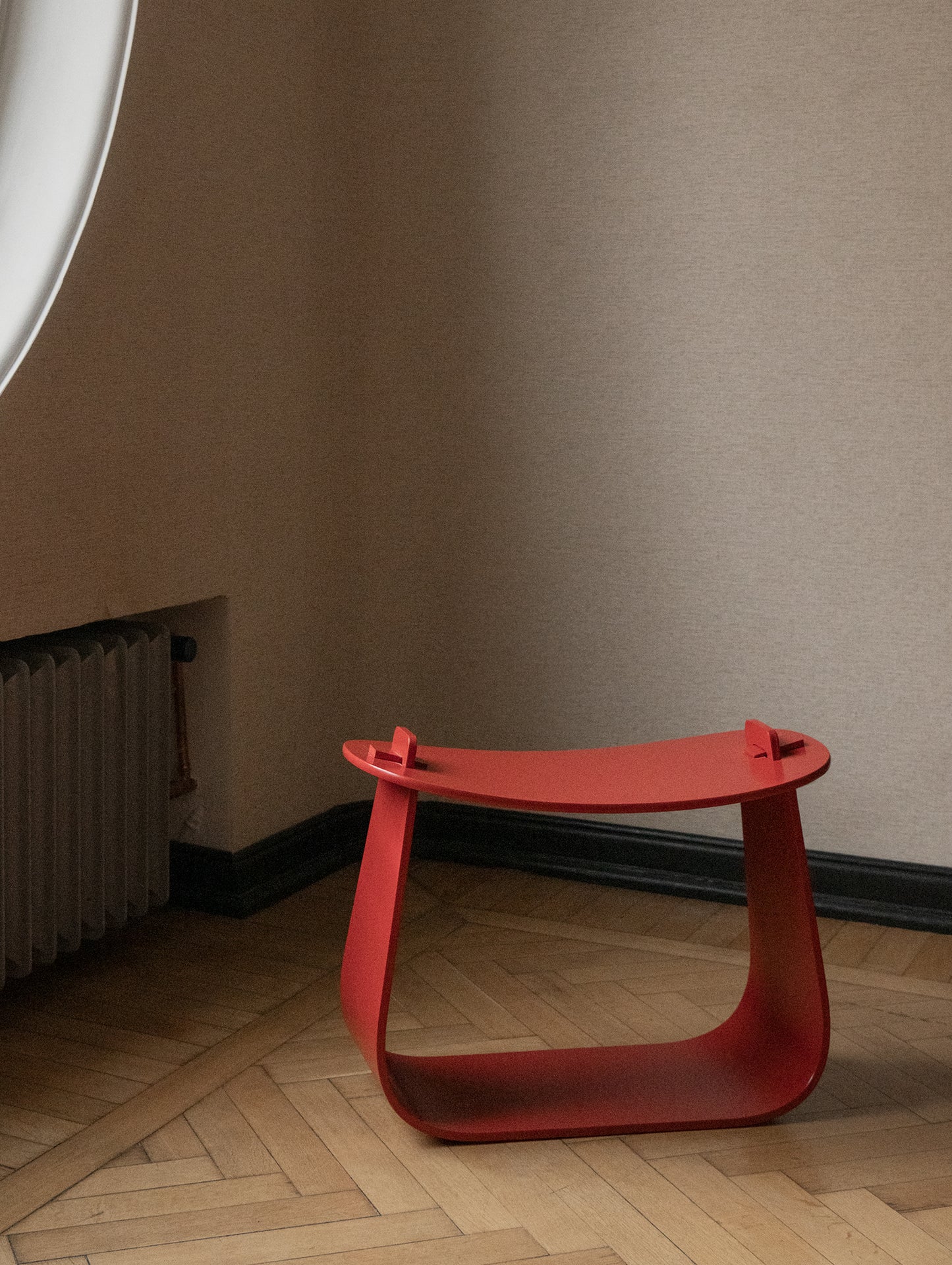 Harry Stool / Red Lacquered Oak / Ex-Display