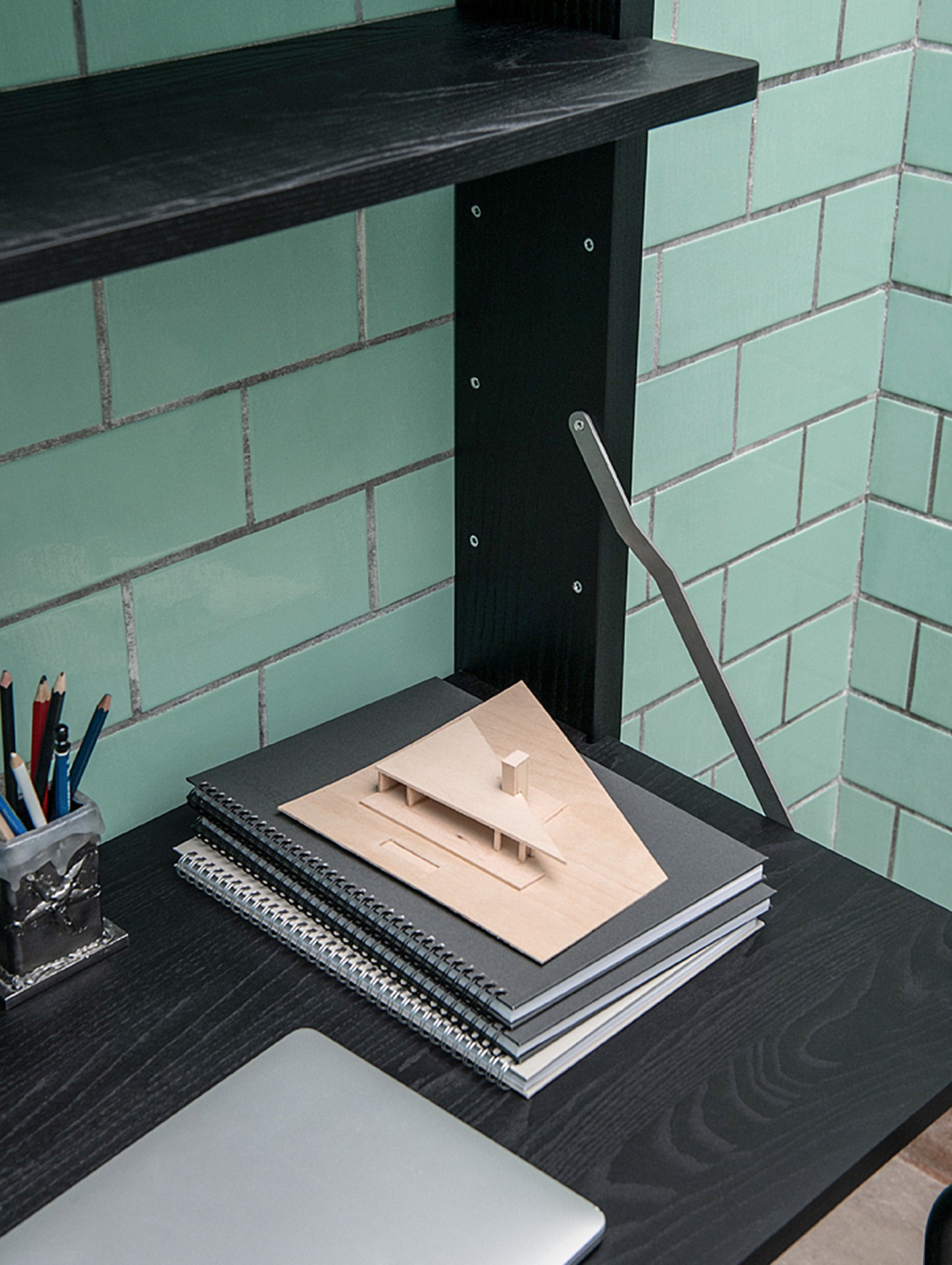 Gridlock M2-A7-A1-D by Massproductions