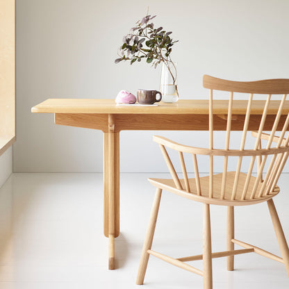 C64 Shaker Extendable Dining Table