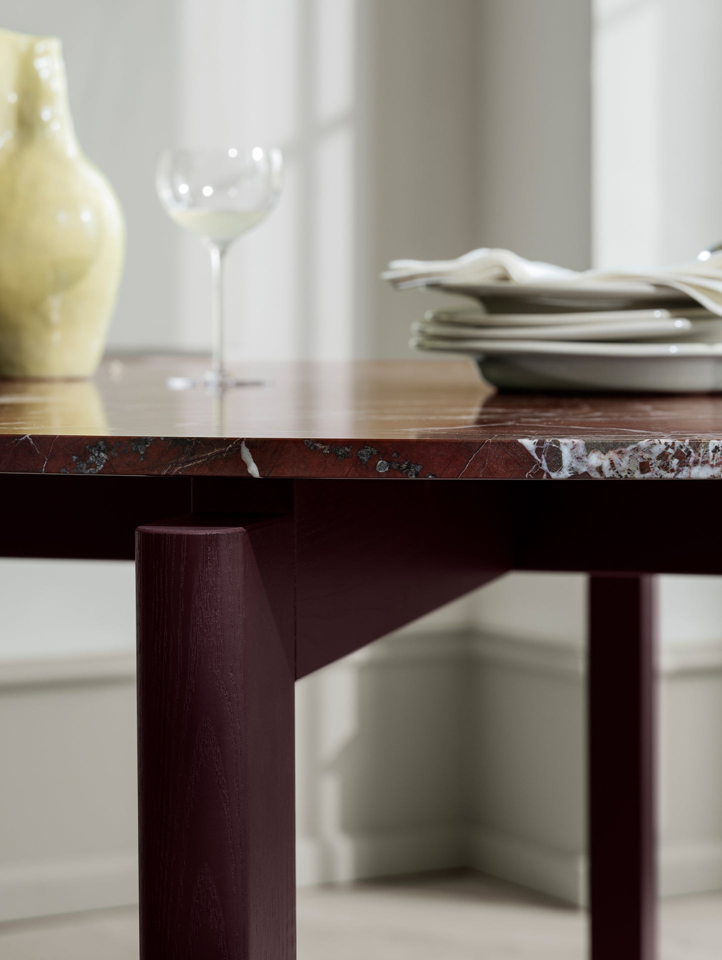 After Dining Table by Fritz Hansen - MA410 (Red-White Honed Marble)