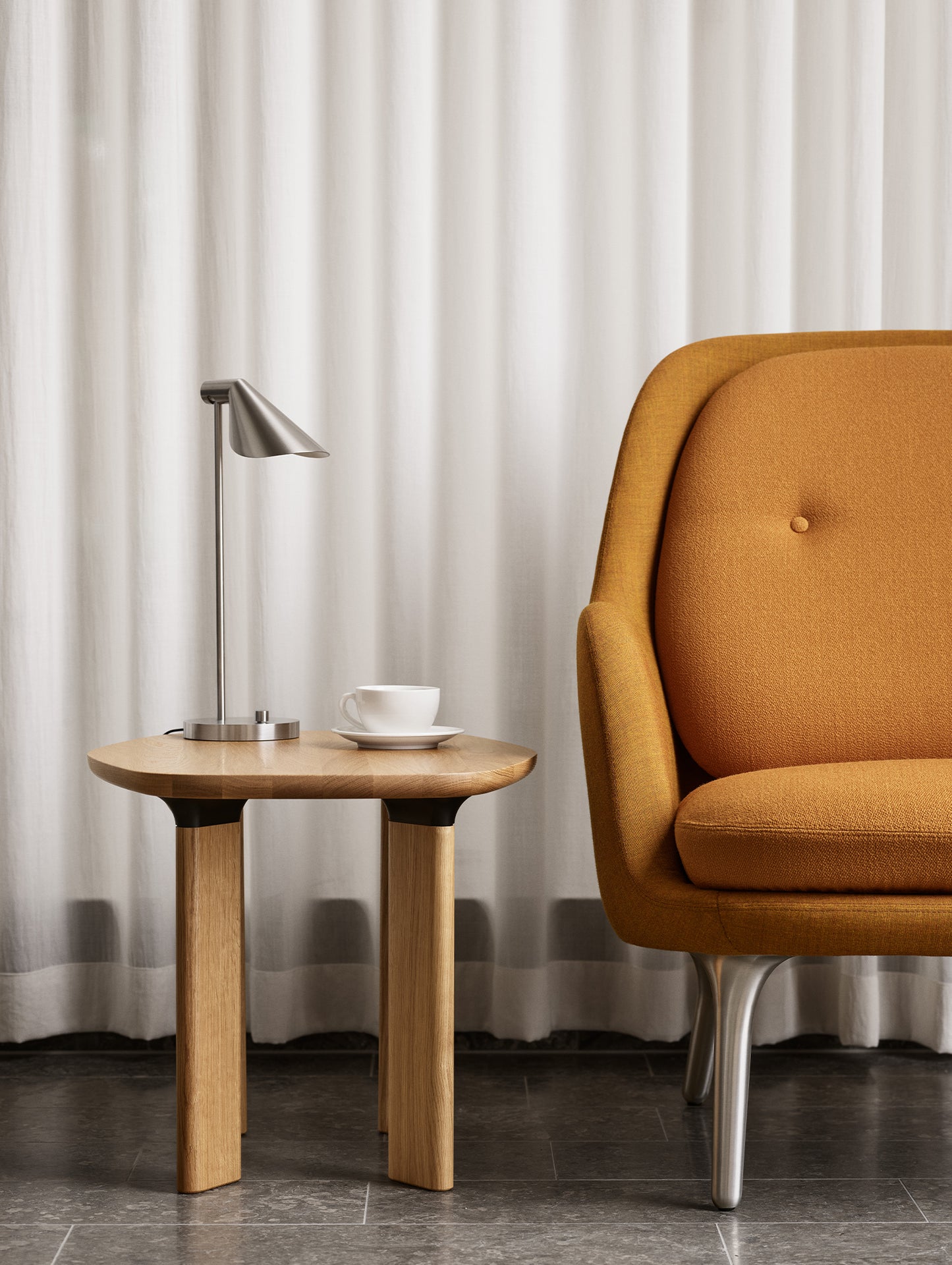 Analog Side Table (JH43A) by Fritz Hansen