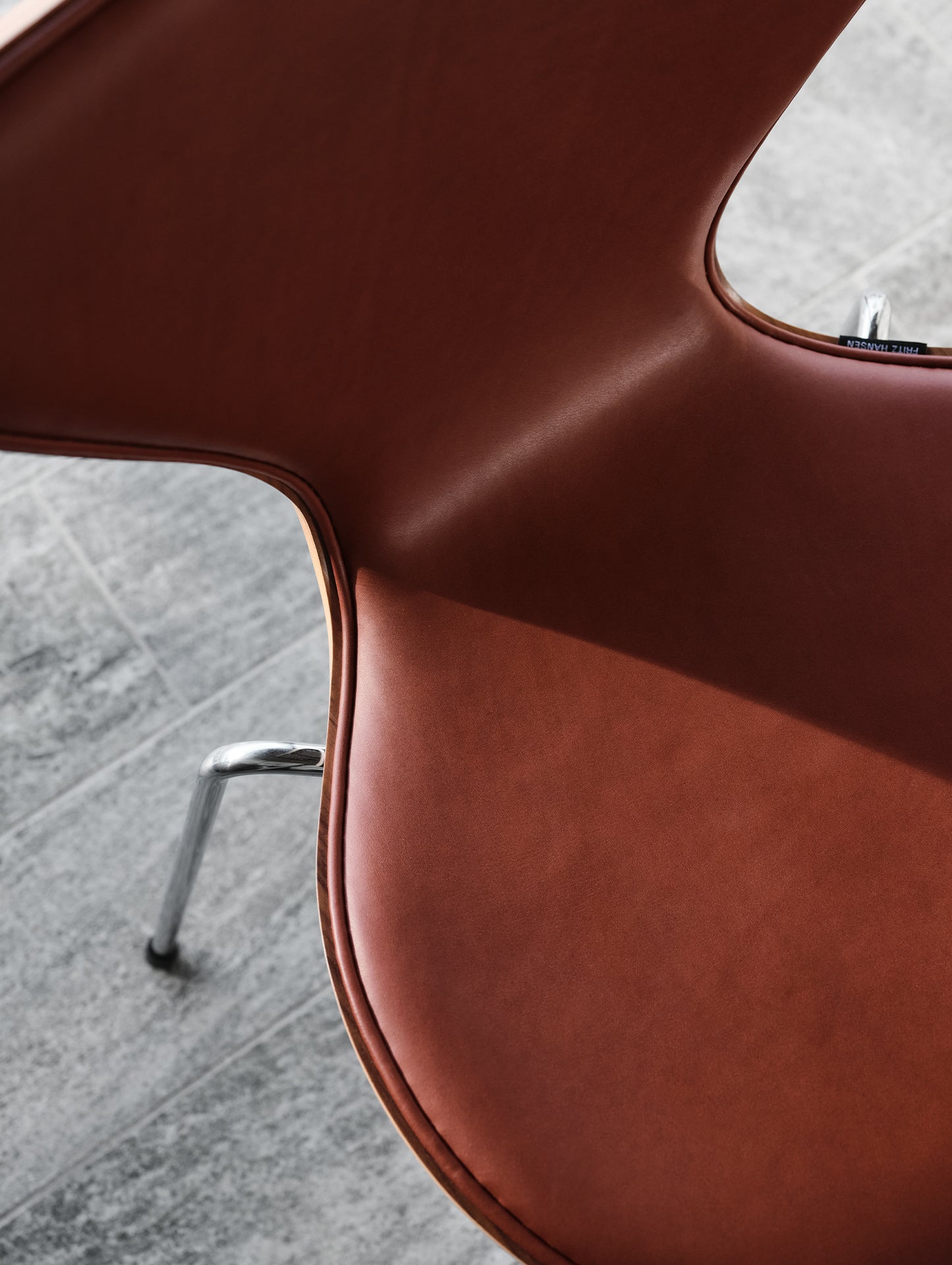 Series 7™ 3107 Dining Chair (Front Upholstered) by Fritz Hansen - Chromed Steel / Grace Chestnut Leather 