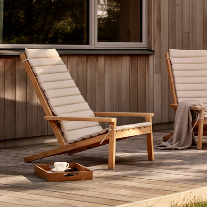 Between Lines Deck Chair Cushion by Fritz Hansen - Papyrus
