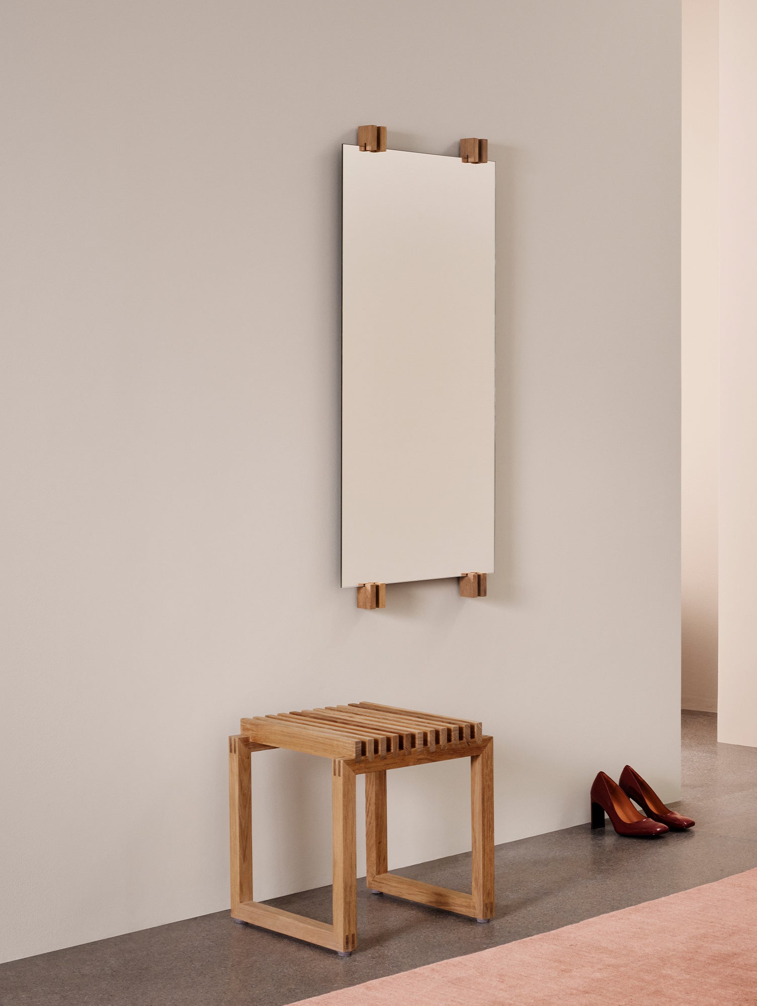 Cutter Mirror by Fritz Hansen - Teak