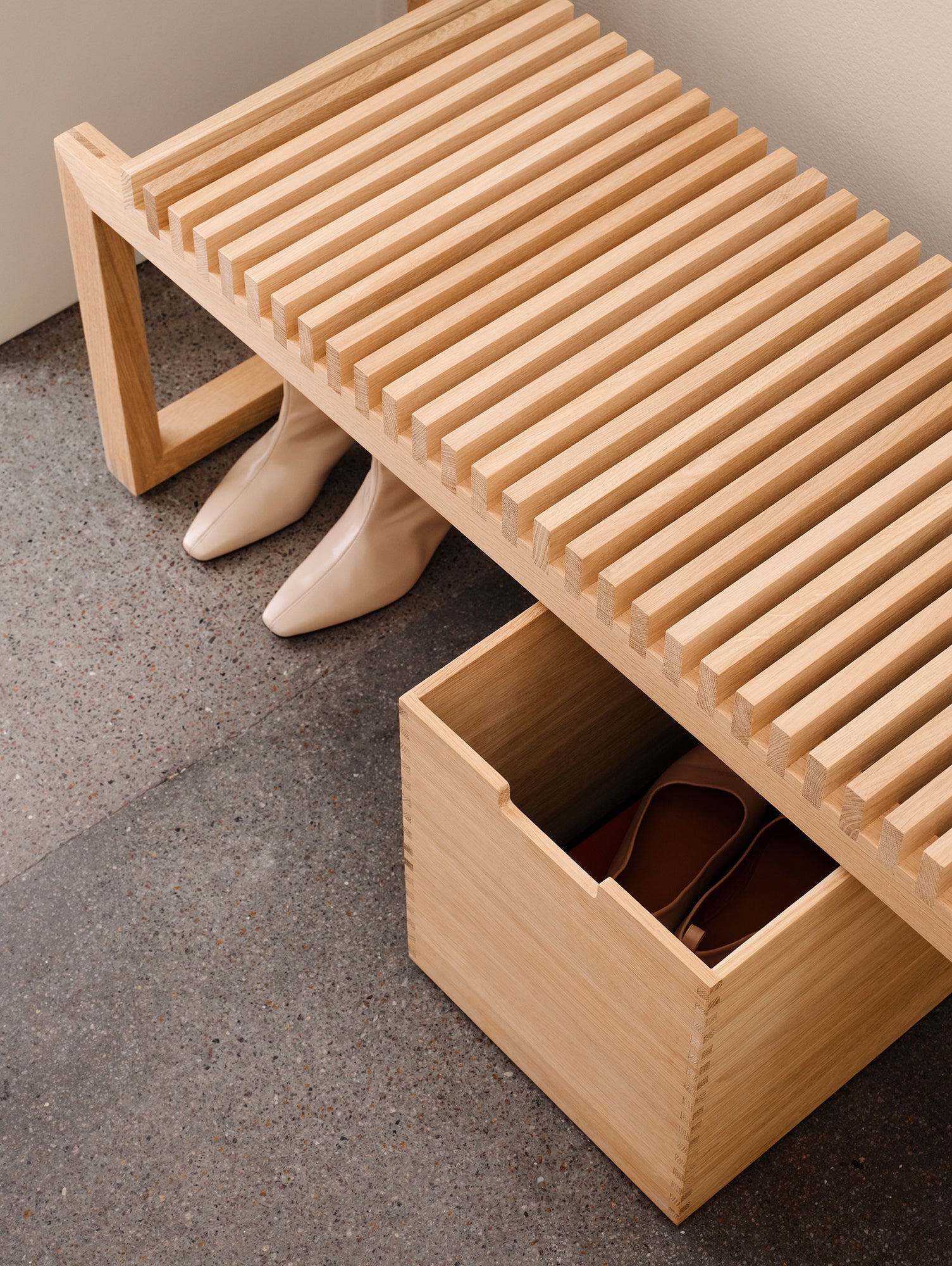 Cutter Box by Fritz Hansen - Oak