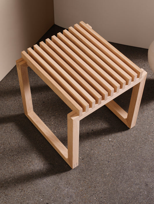 Cutter Stool by Fritz Hansen - Oak