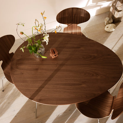 Egg Table by Fritz Hansen