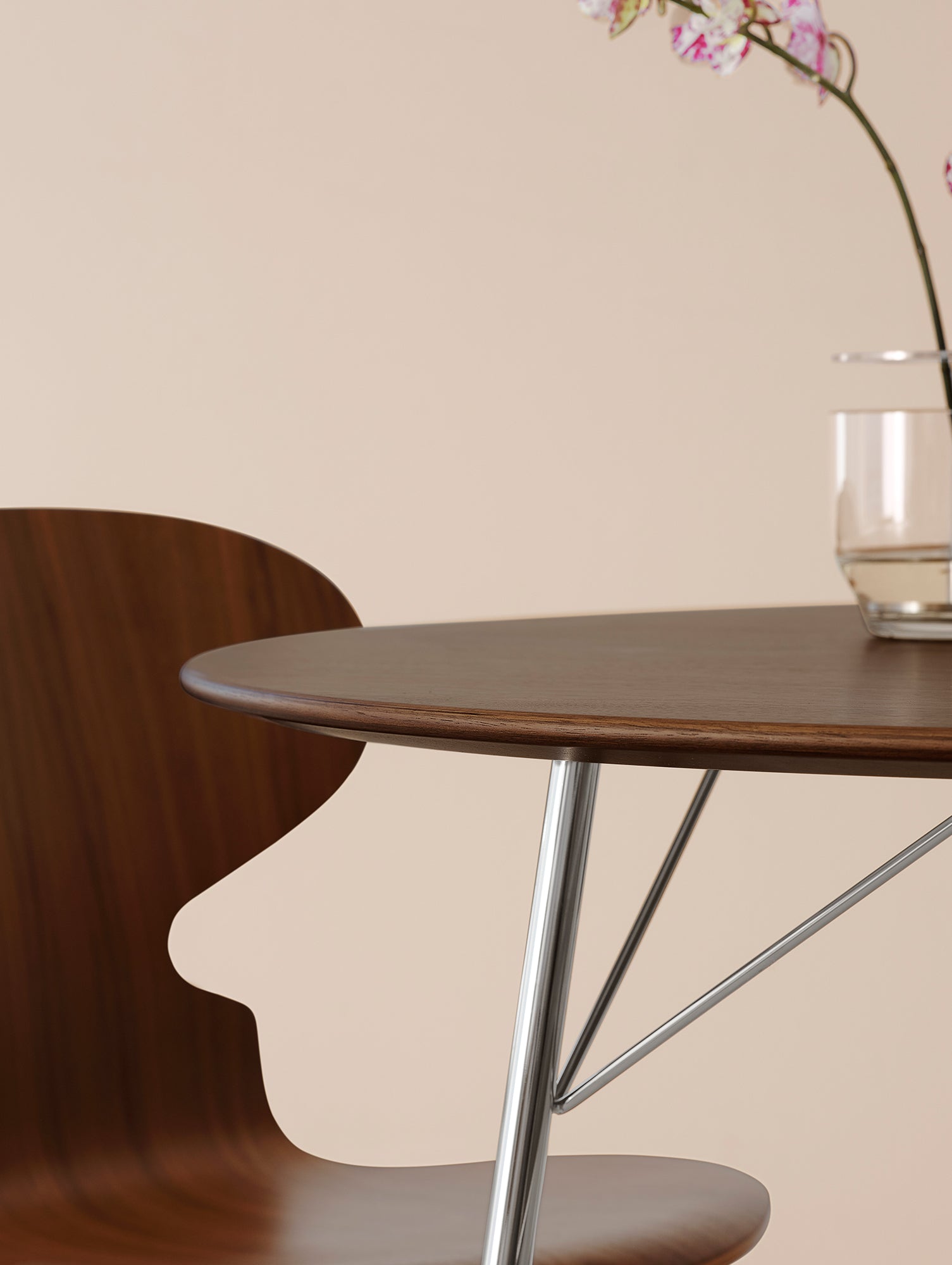 Ant Chair 4 Legs by Fritz Hansen - Walnut Veneer Shell / Chromed Steel Base 