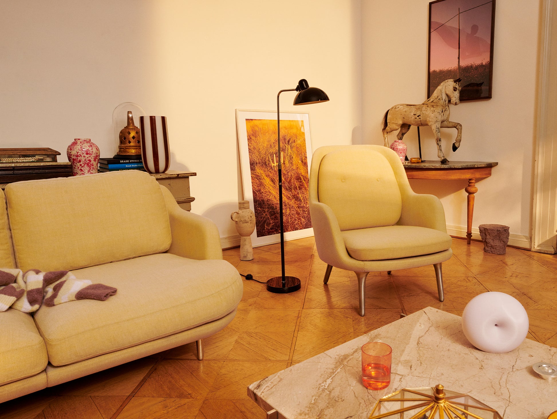 Fri Lounge Chair JH4 - Single Upholstery by Fritz Hansen / Christianshavn 1110