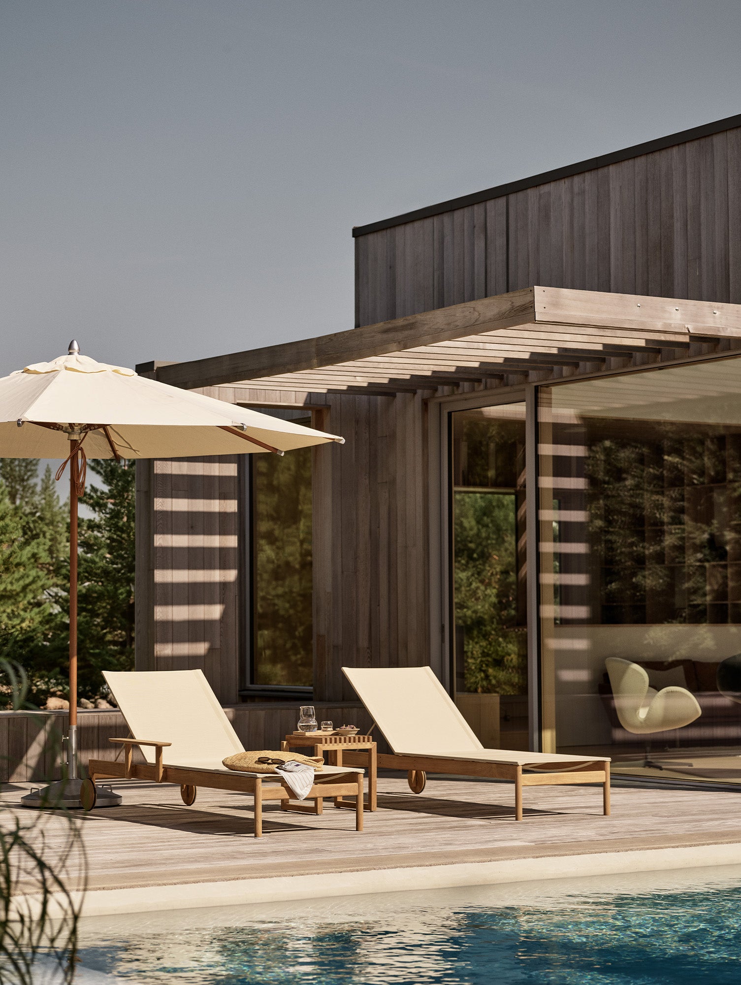 Pelagus Sunbed by Fritz Hansen
