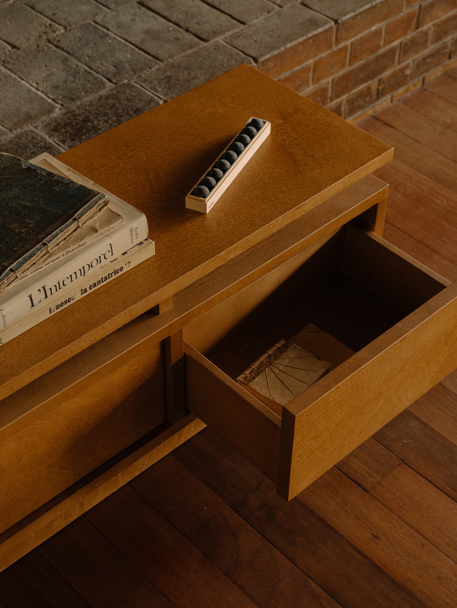 Ratio Console by Frama