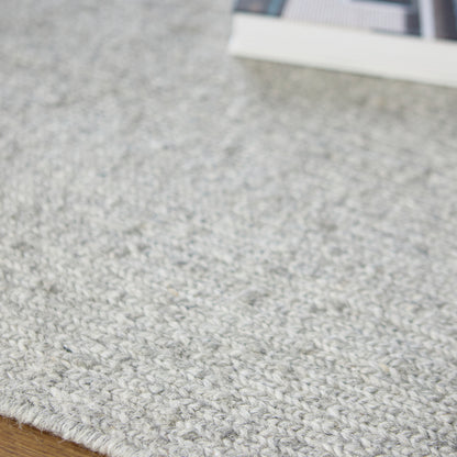 Bjork Rug by Fabula Living - Off White / Light Grey 1127