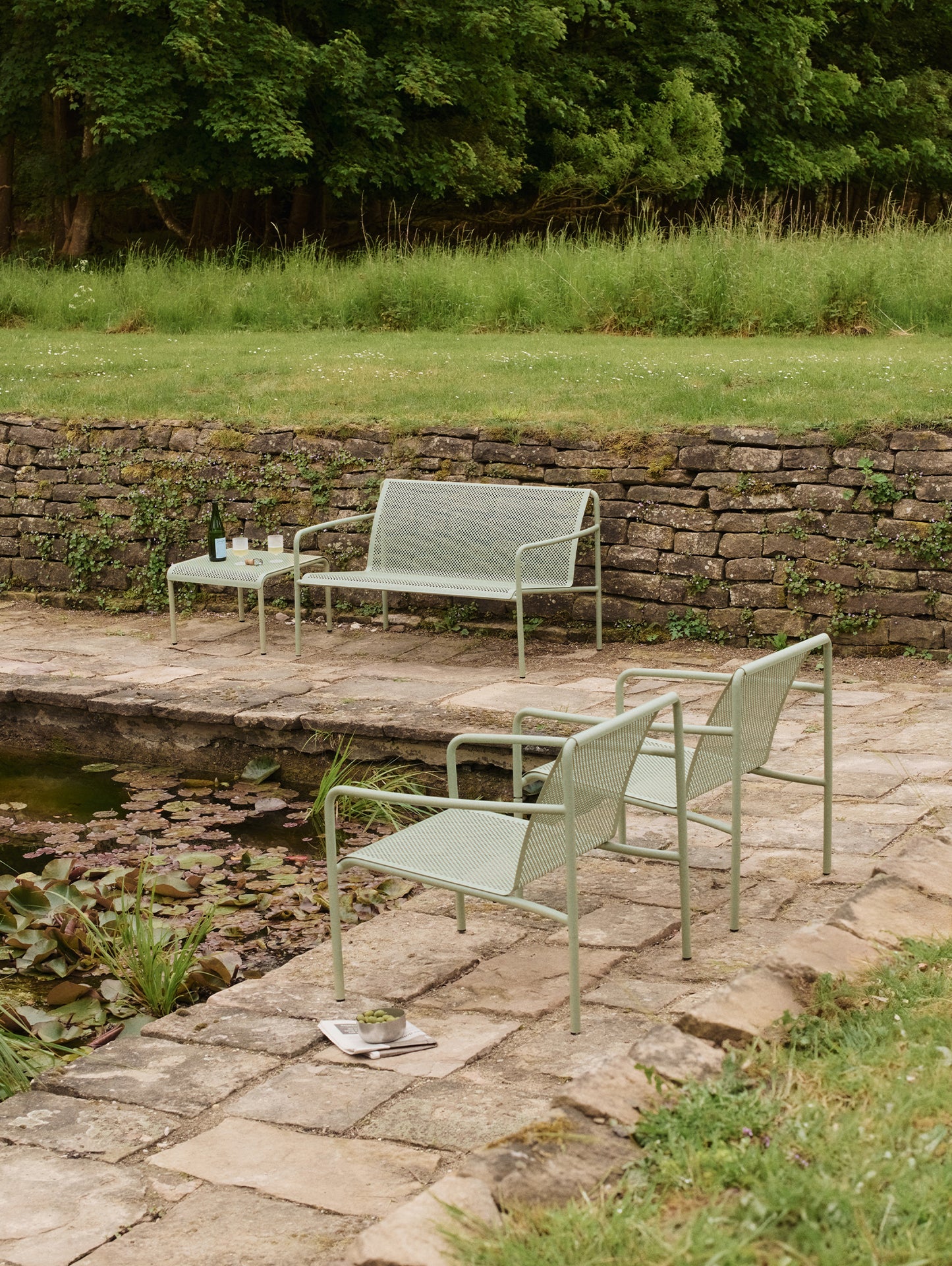 Dapple Lounge Armchair by Ferm Living - Tea Green