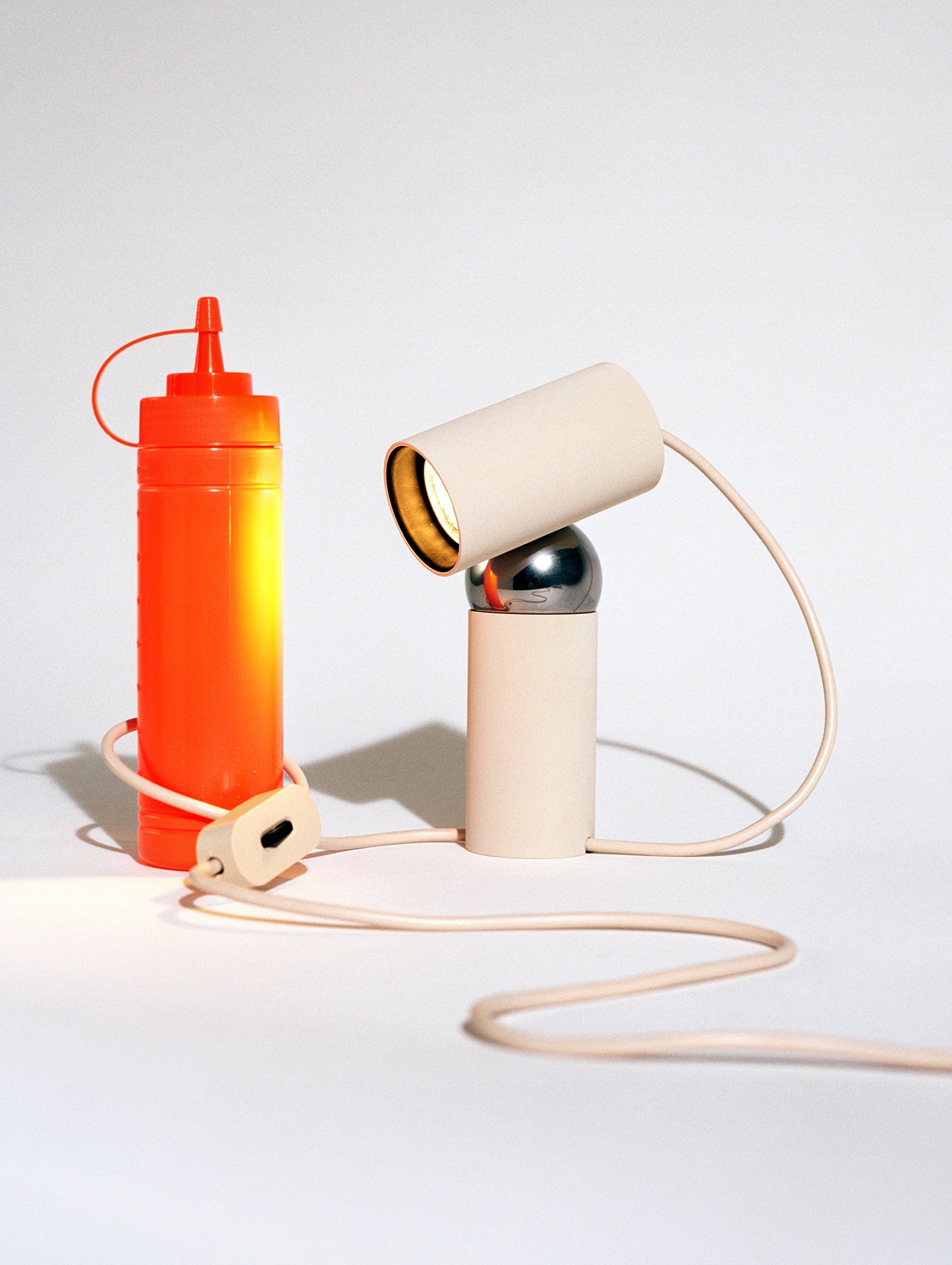 Bilboquet Table Lamp by Flos - Linen
