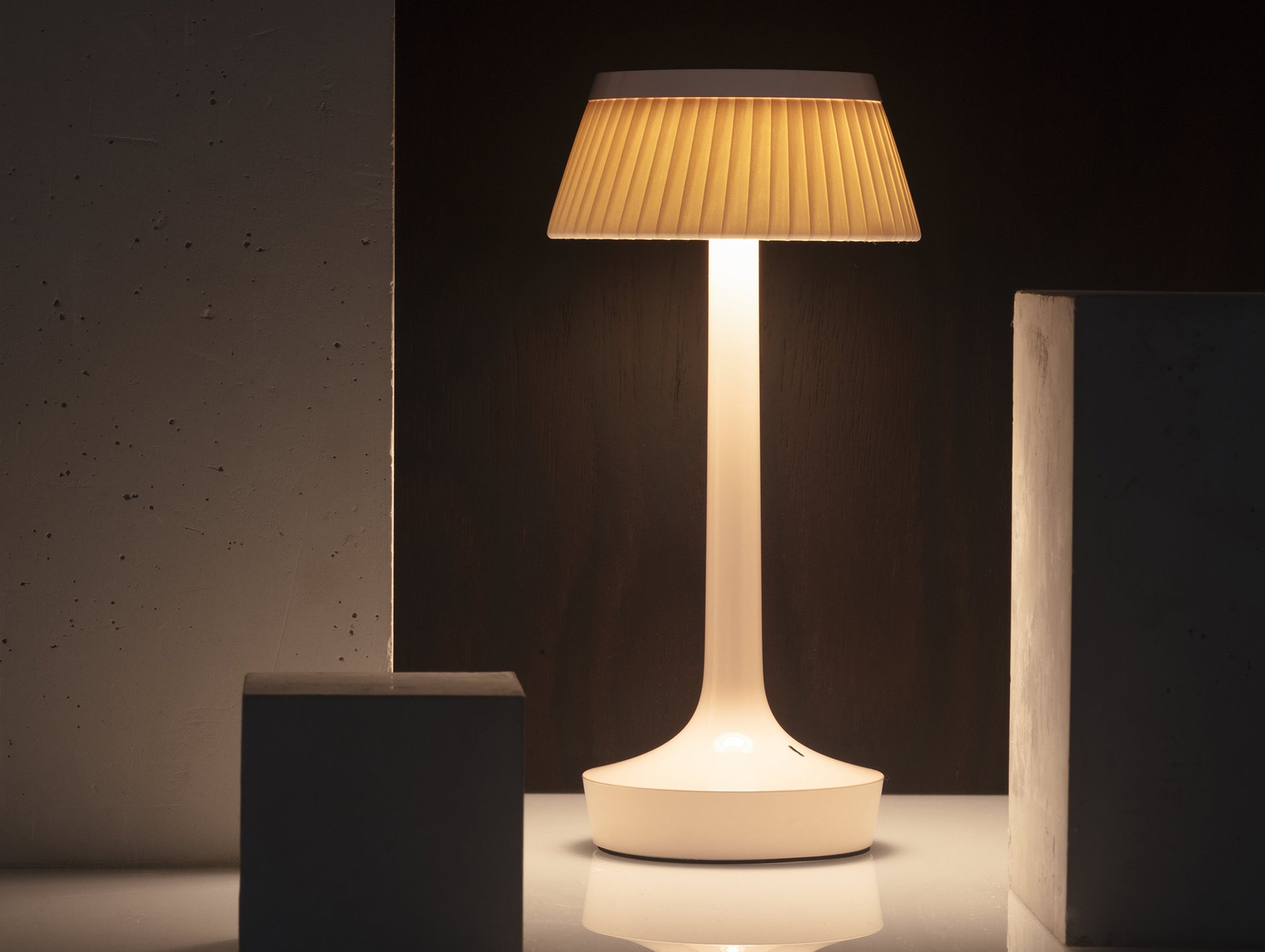 Bon Jour Unplugged Portable Lamp by Flos - French Rose / Rattan Crown