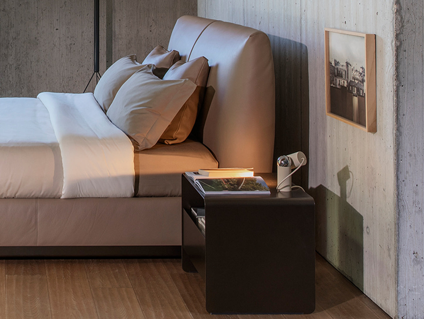 Bilboquet Table Lamp by Flos - Linen