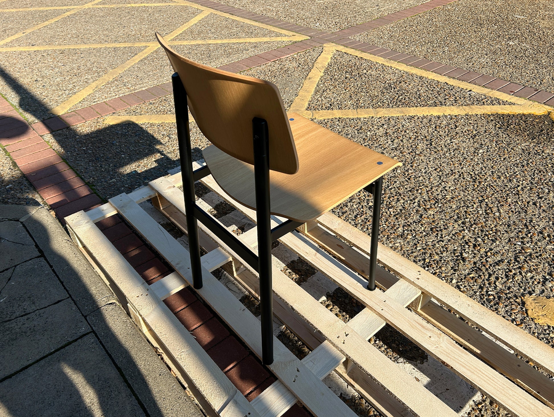 Loft Chair - Oak / Black / Ex-Display by Muuto