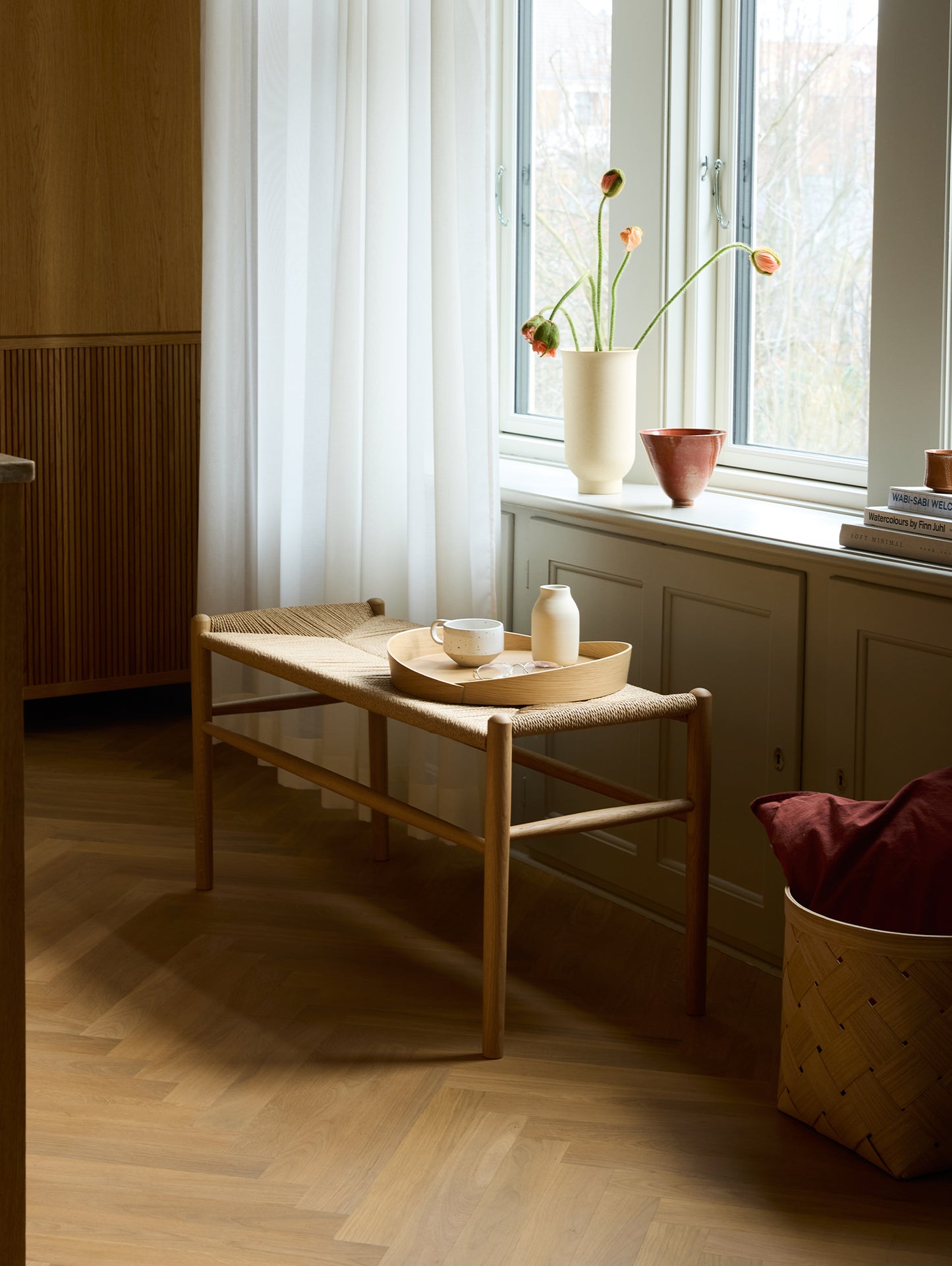 J163 Bench by FDB Mobler - Base: Lacquered Oak / Seat: Nature Paper Cord