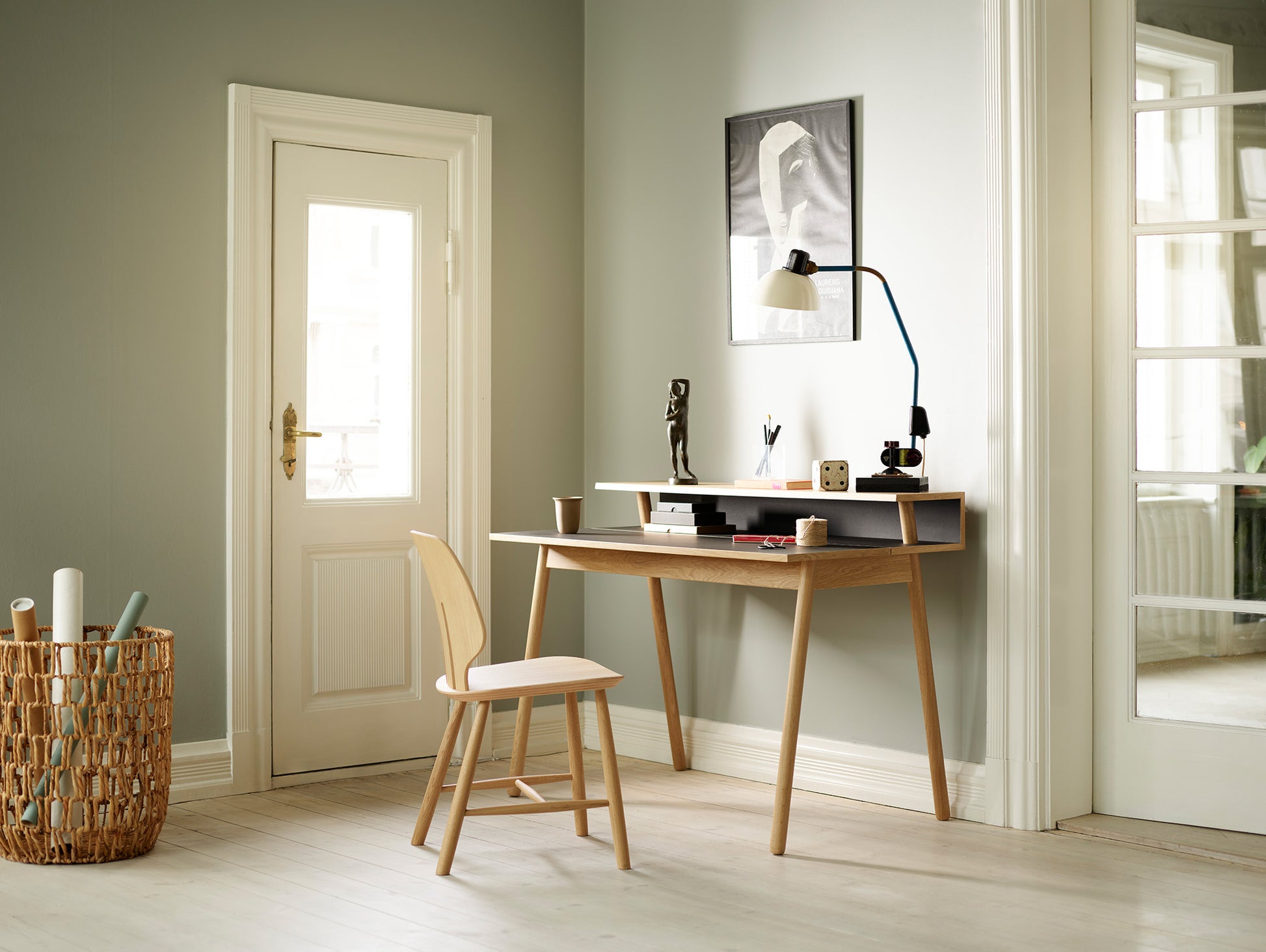 C68 Norrebro Desk by FDB Mobler - Nero Linoleum Tabletop