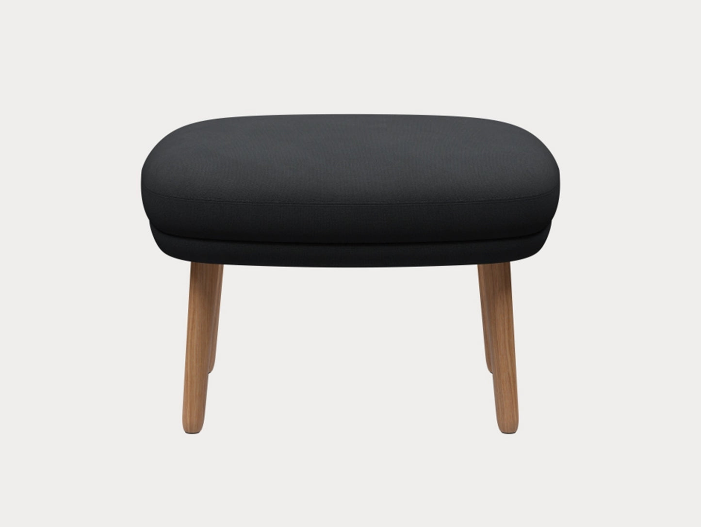 Fri Ottoman by Fritz Hansen - JH15 / 
Outside: Christianshavn 1174 / Seat: Christianshavn 1174