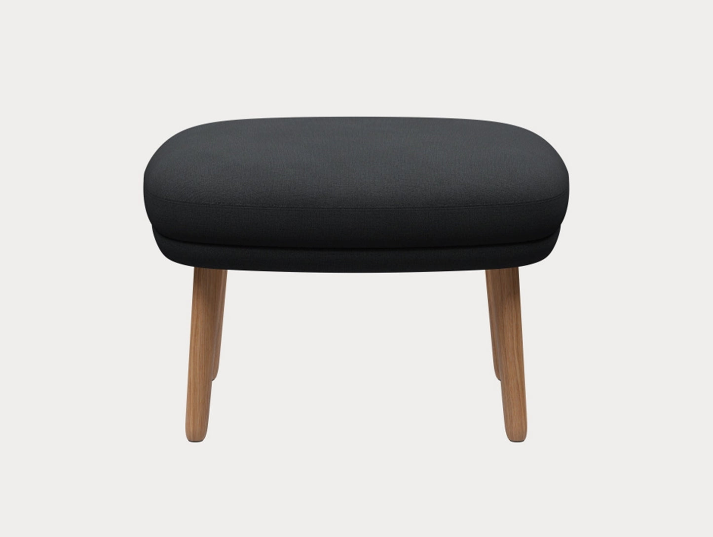 Fri Ottoman by Fritz Hansen - JH15 / 
Outside: Christianshavn 1173 / Seat: Christianshavn 1173