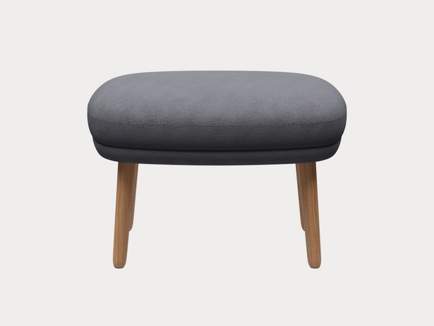 Fri Ottoman by Fritz Hansen - JH15 / 
Outside: Christianshavn 1171 / Seat: Christianshavn 1171