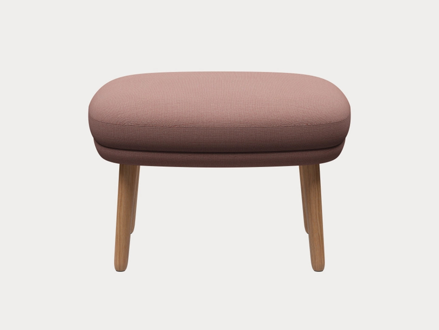 Fri Ottoman by Fritz Hansen - JH15 / 
Outside: Christianshavn 1131 / Seat: Christianshavn 1131