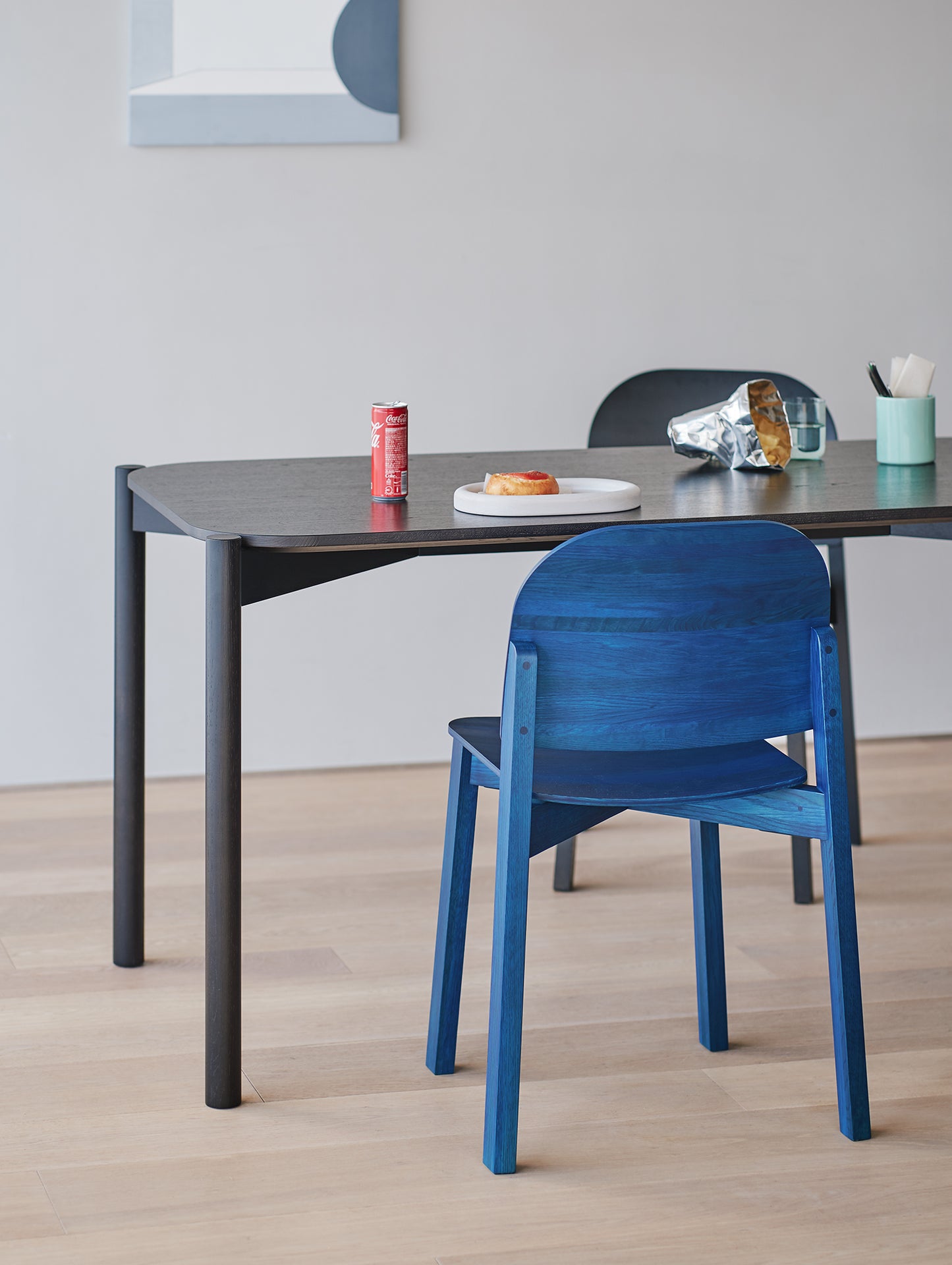 Castor Table by Karimoku New Standard