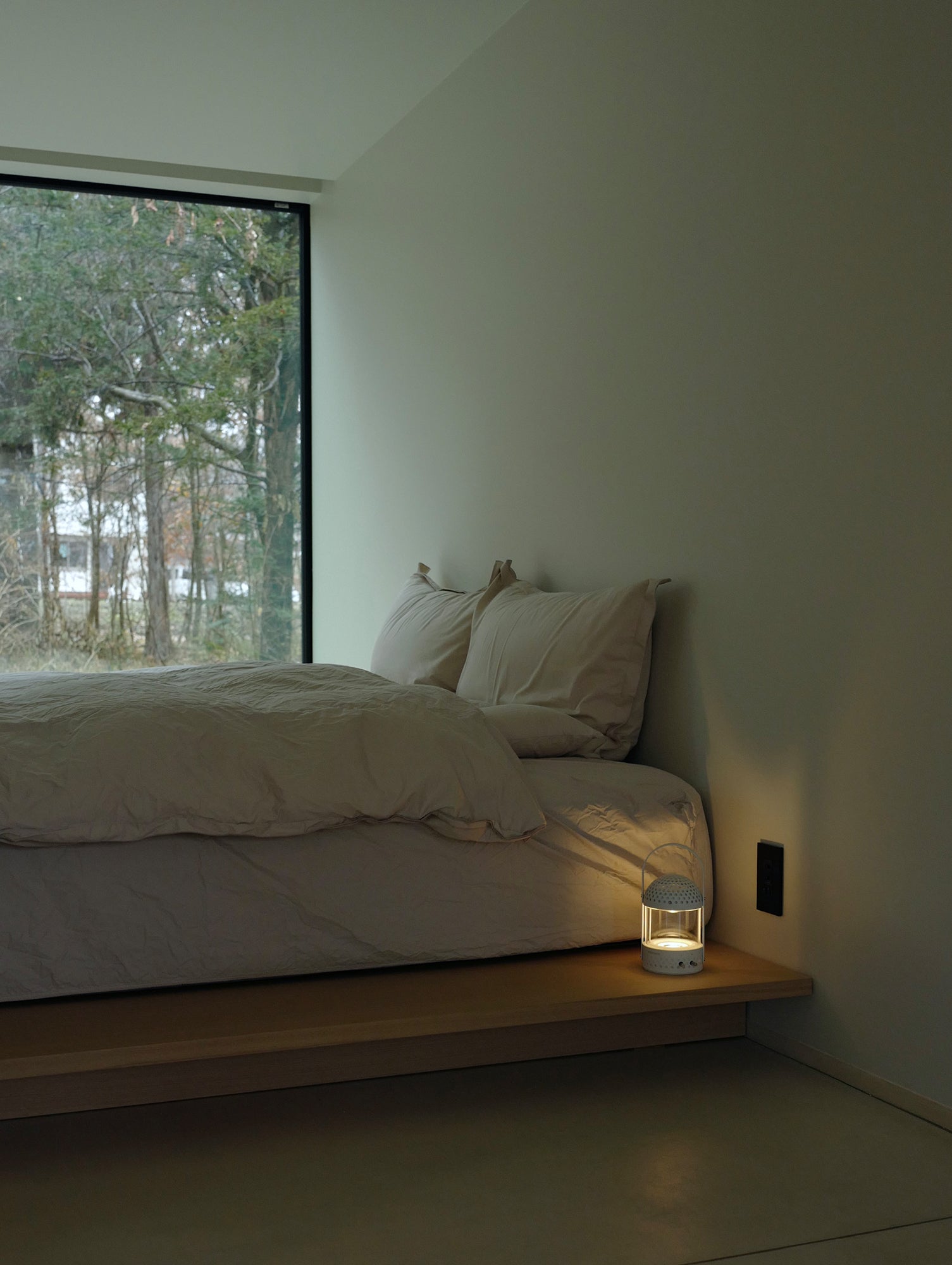 Light Speaker by Transparent - White