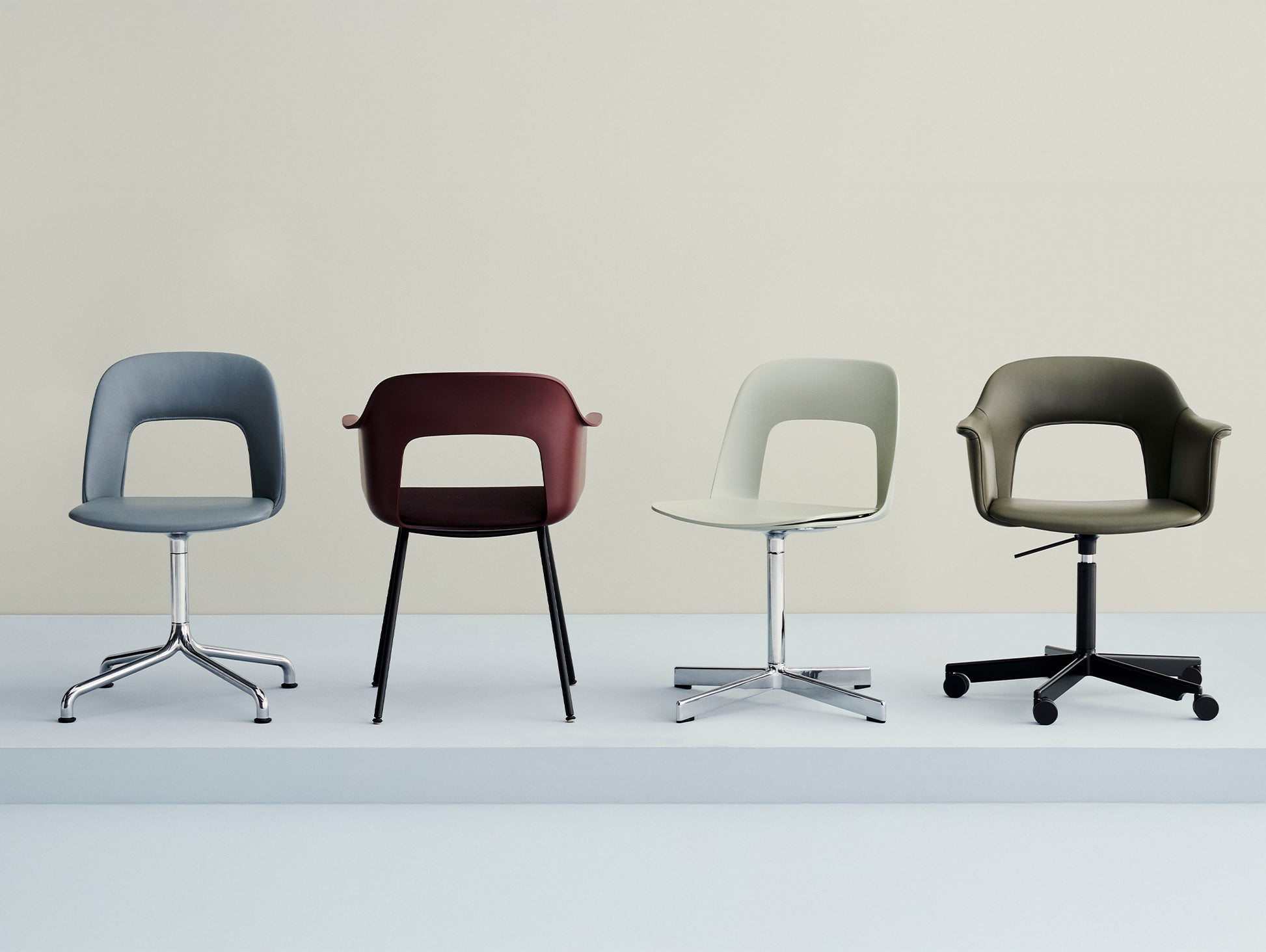 Layout Chair - Swivel Base by HAY