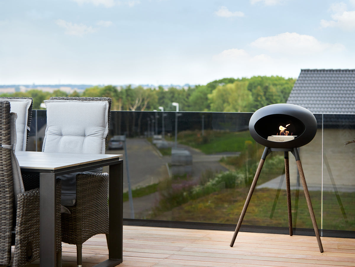 Ground High Fireplace by Le Feu - Black Dome / Black Bowl / Smoked Oak Base