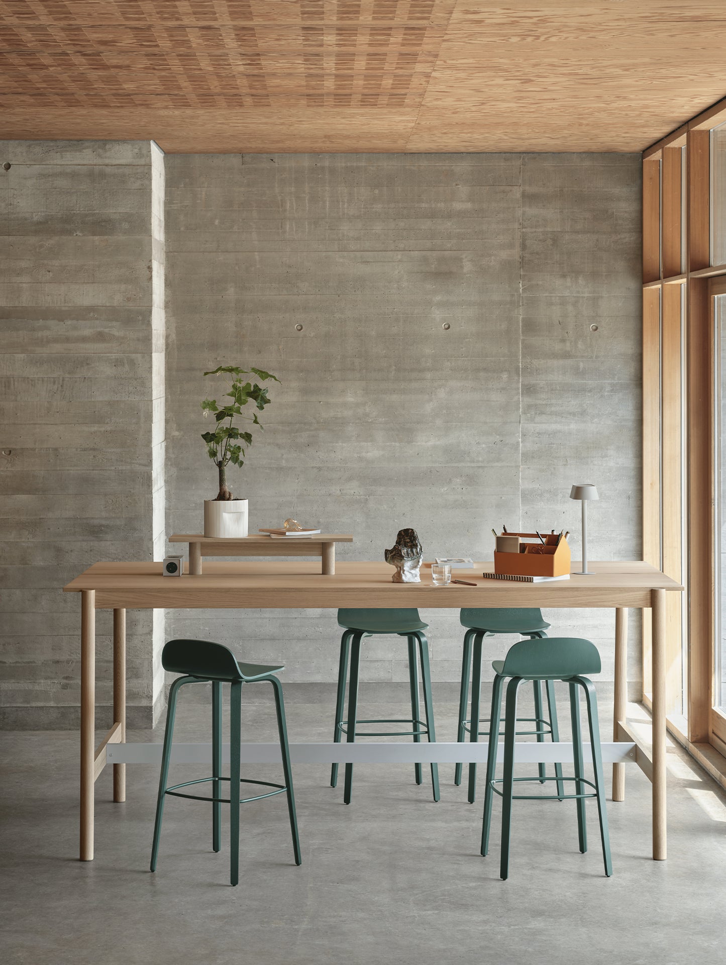 Ridge Planter by Muuto