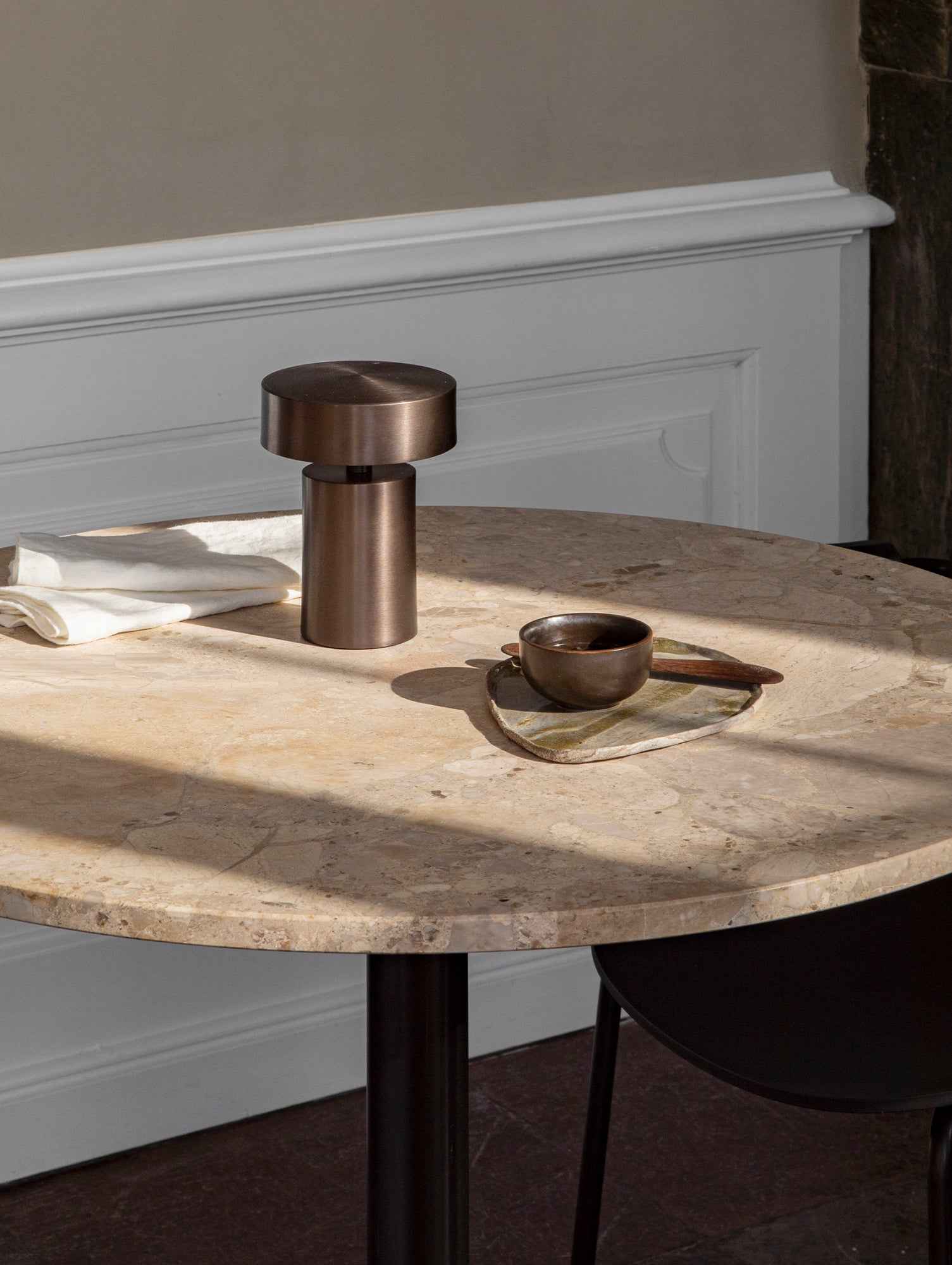 Column Portable Table Lamp by Audo Copenhagen - Bronze