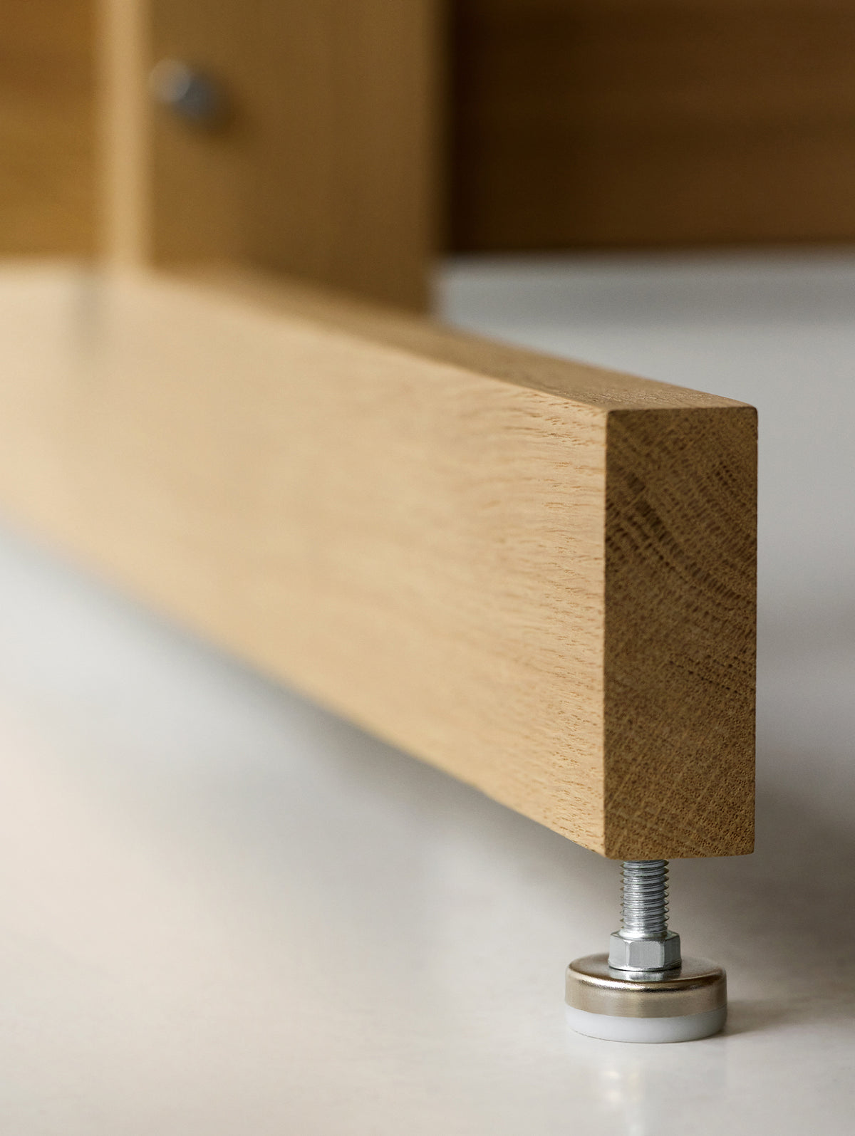 KUMU Dining Table by Moebe  