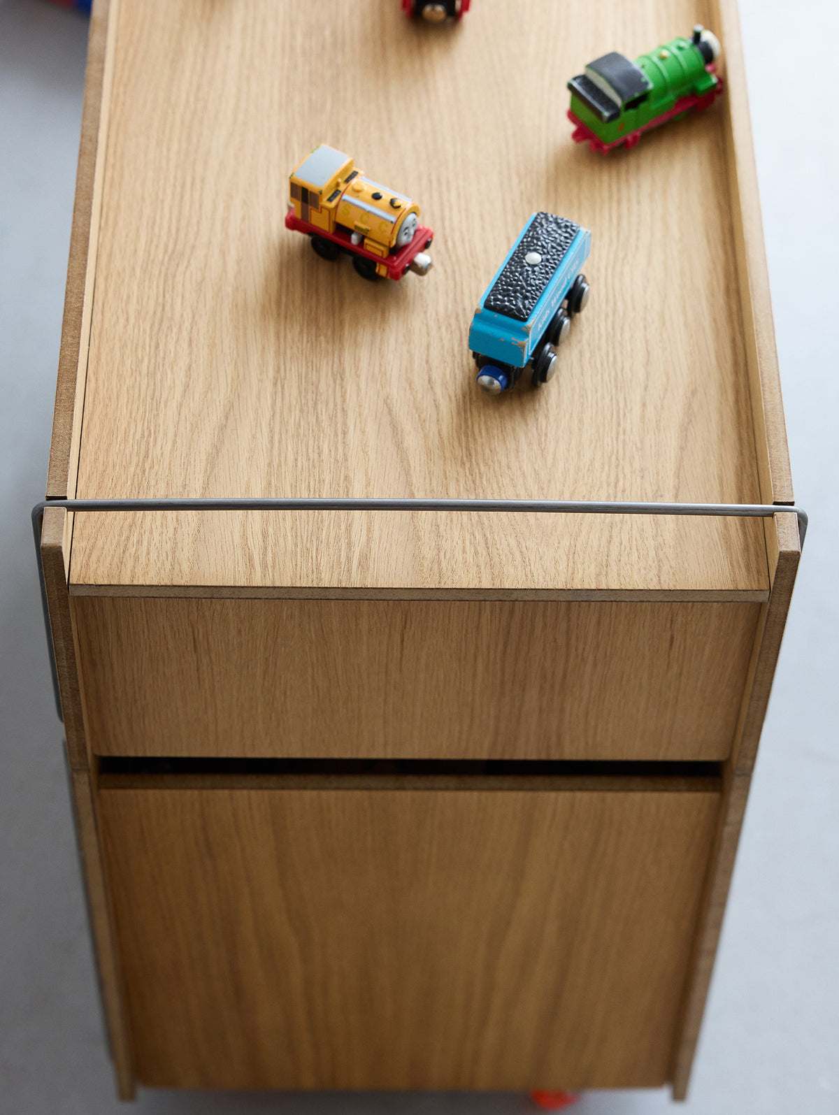 Storage Tower by Moebe - Low / Oak / Stainless Steel