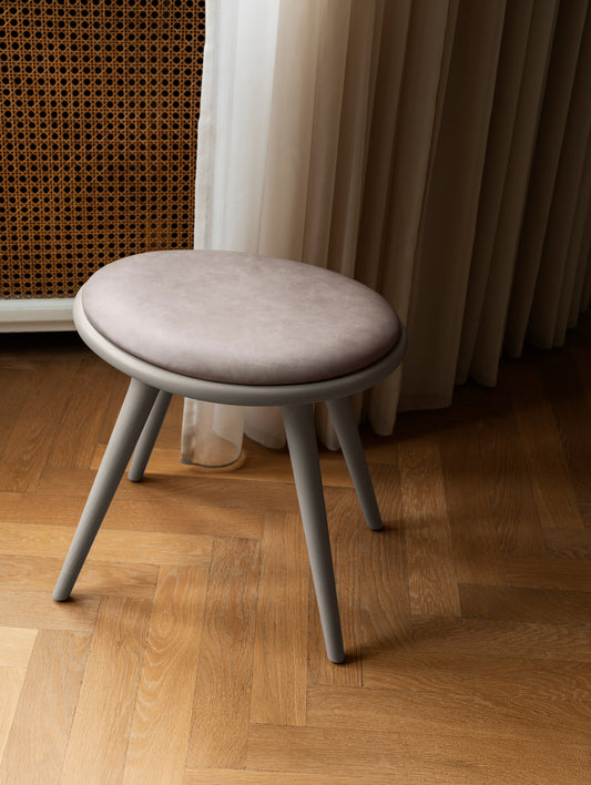 Mater Low Stool - Grey Stained Beech Base / Burned Grey Nuance Leather Seat