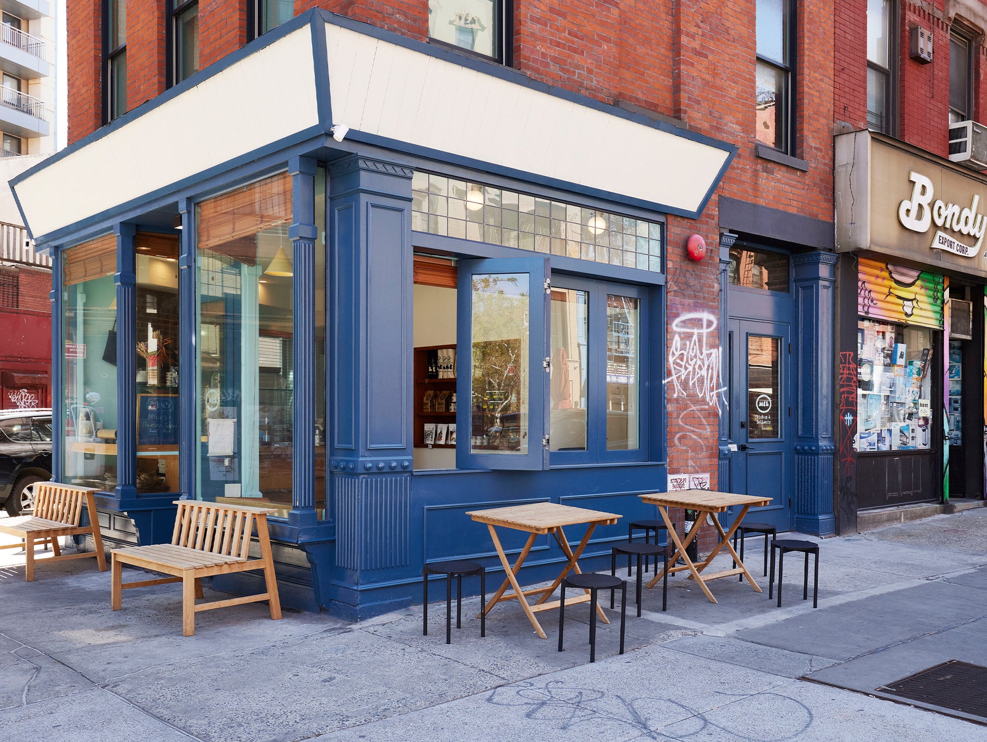 Selandia Table - Square by Fritz Hansen