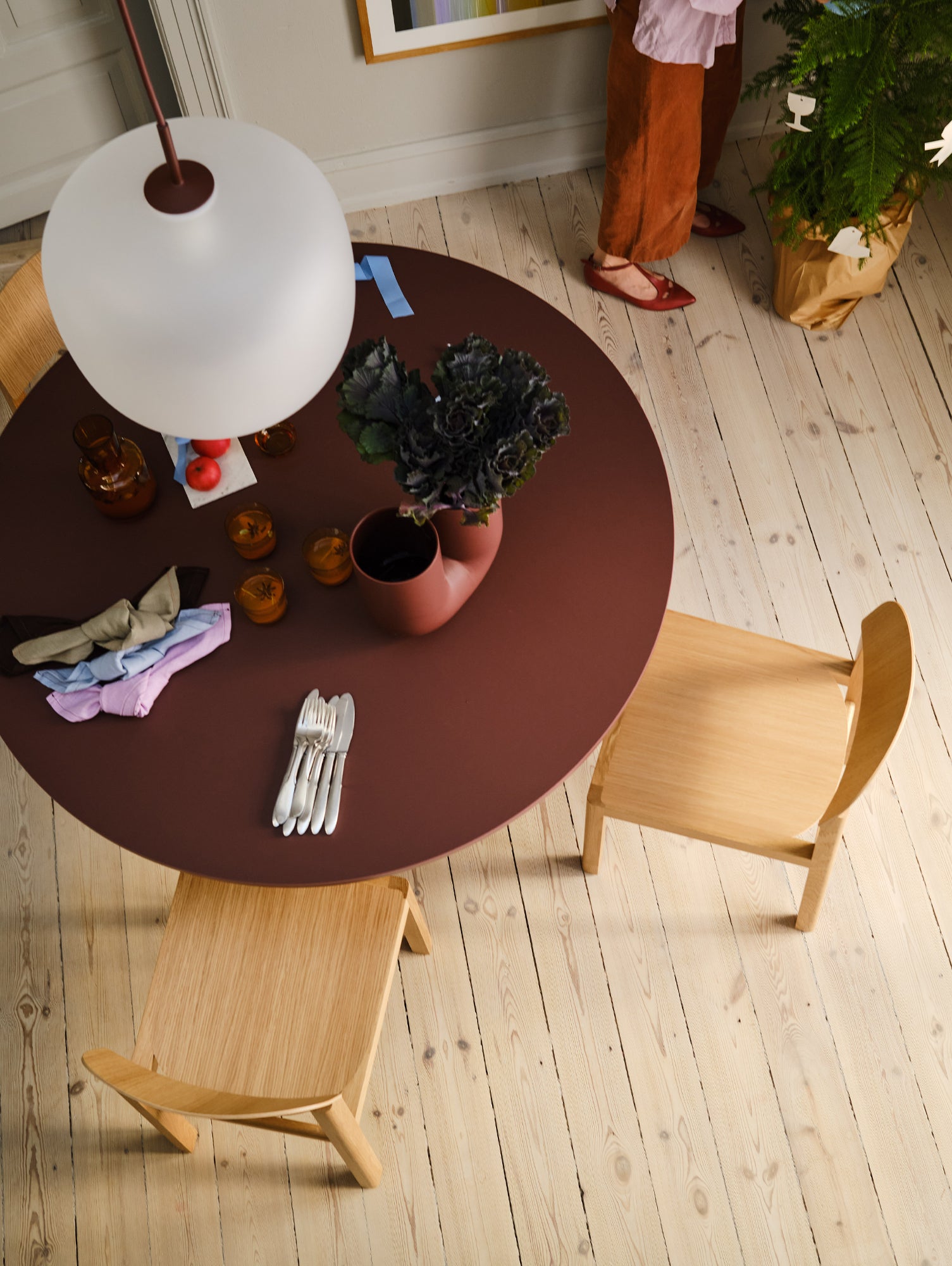 Midst Table by Muuto - Dark Red Linoleum Tabletop / Dark Red Steel Base