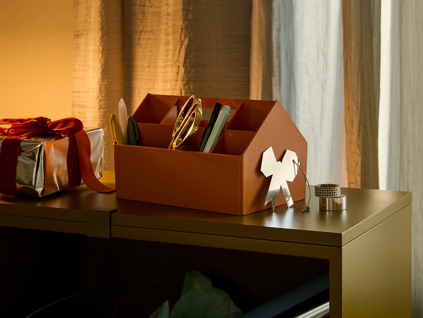 Sketch Toolbox by Muuto - Burnt Orange