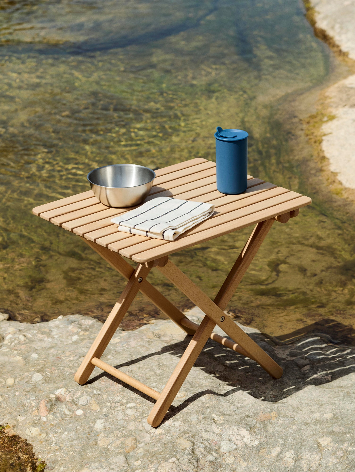 Outdoor Market Thermo Mug by HAY - Blue