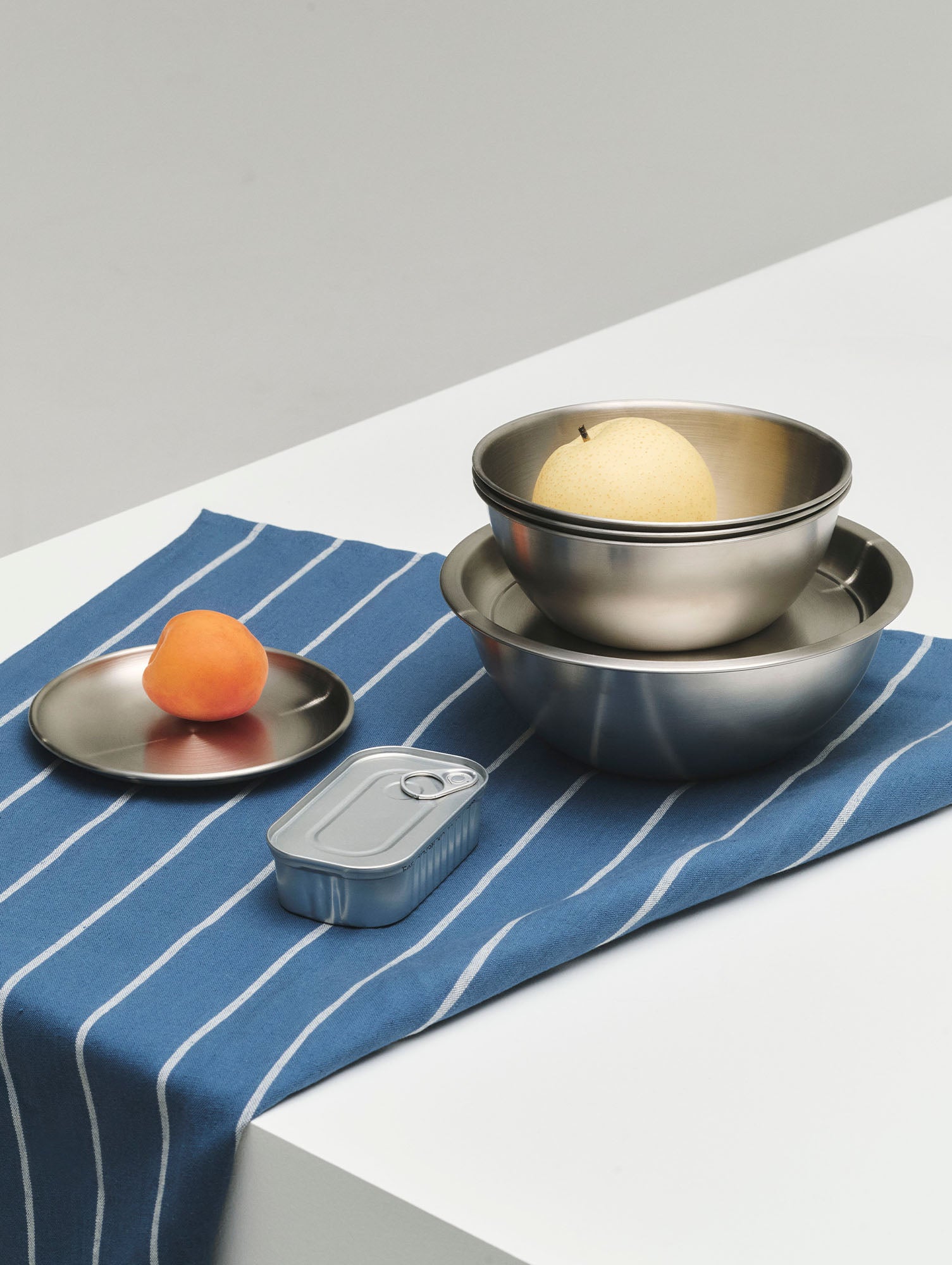 Outdoor Market Steel Bowl with Lid by HAY