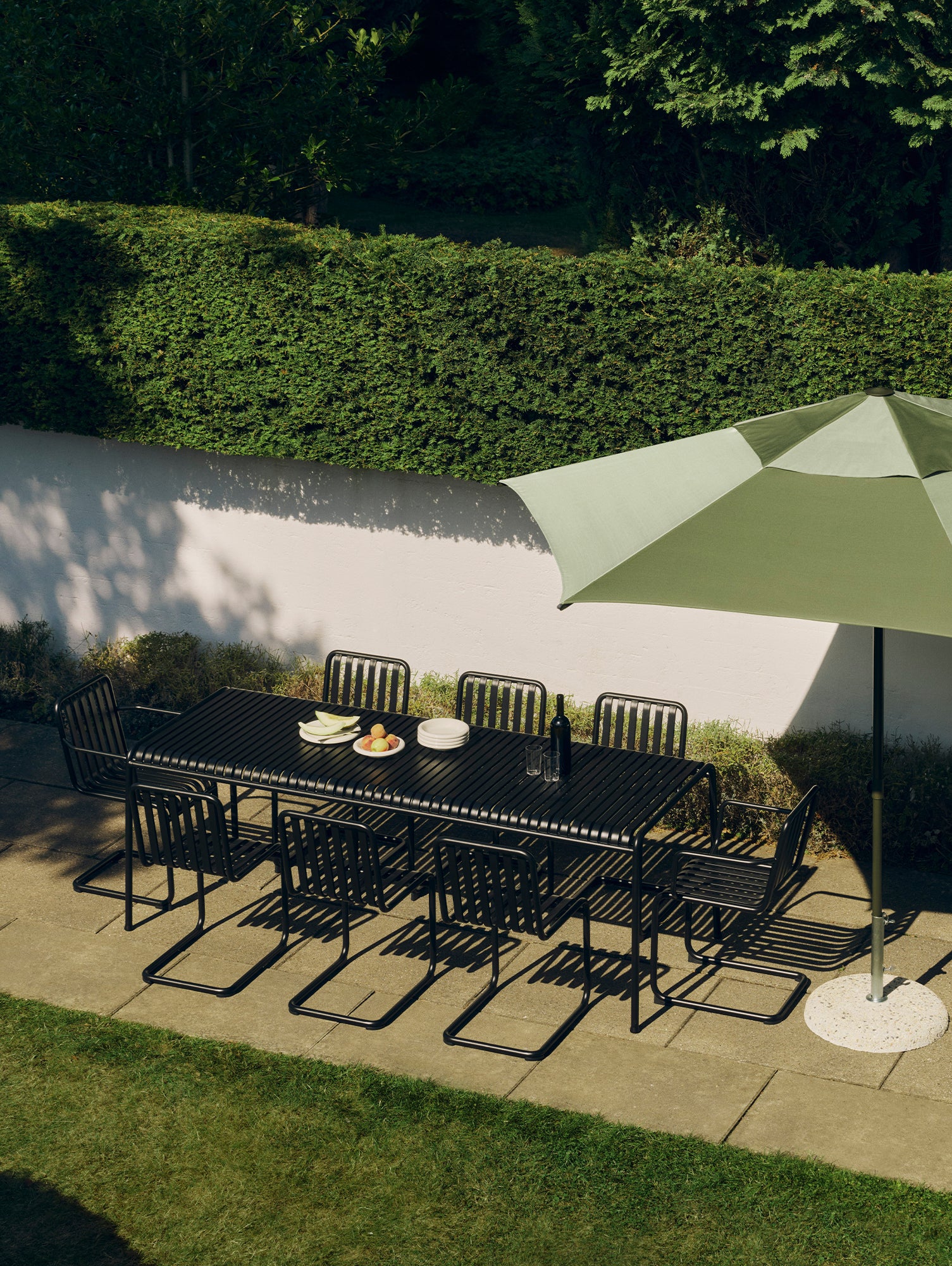 Palissade Cantilever Armchair by HAY - Anthracite