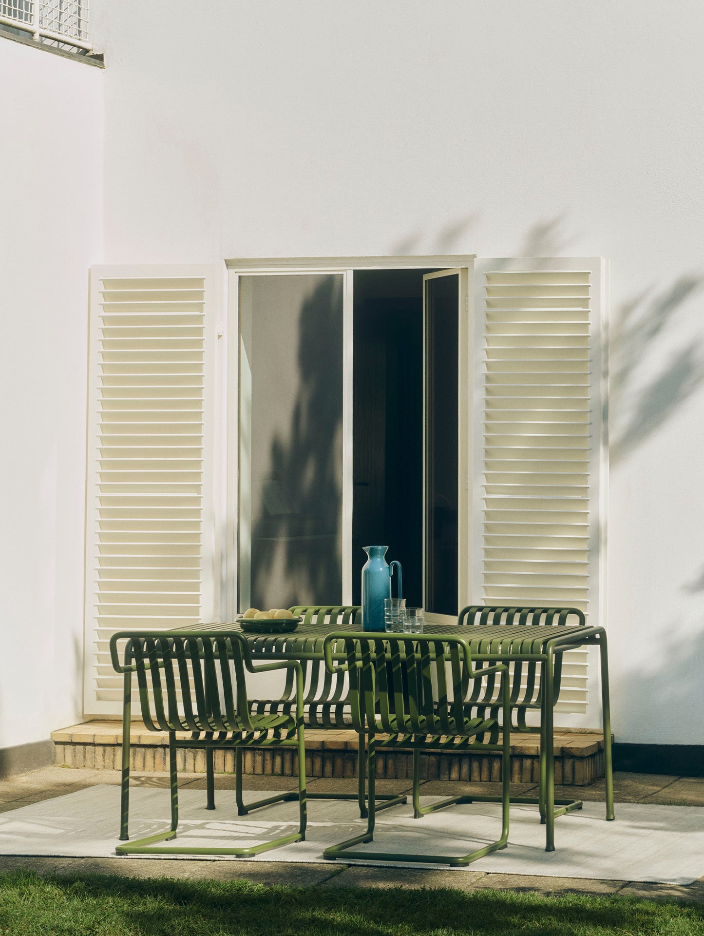 Palissade Cantilever Dining Armchair by HAY - Olive