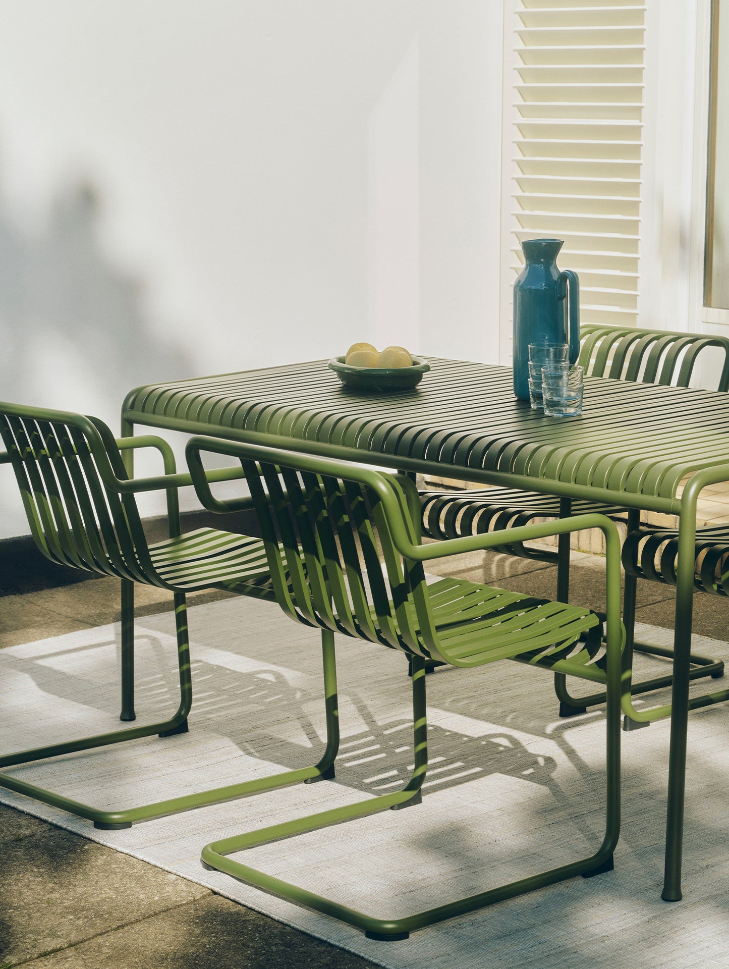 Palissade Dining Table / Olive