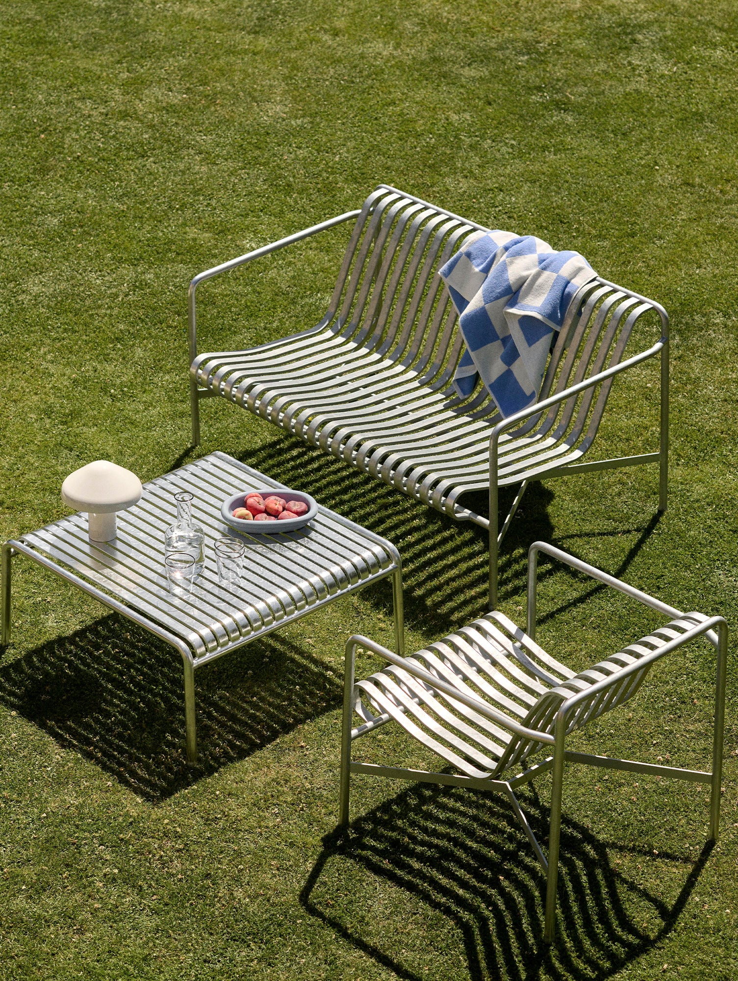 Palissade Lounge Chair, Low, Hot Galvanised
