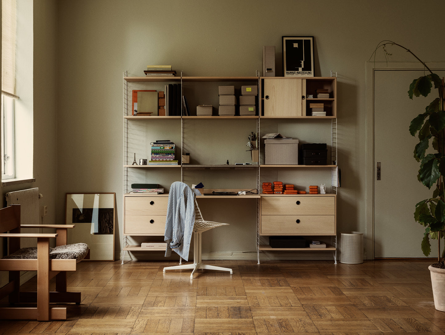 String System Shelves by String - Ash